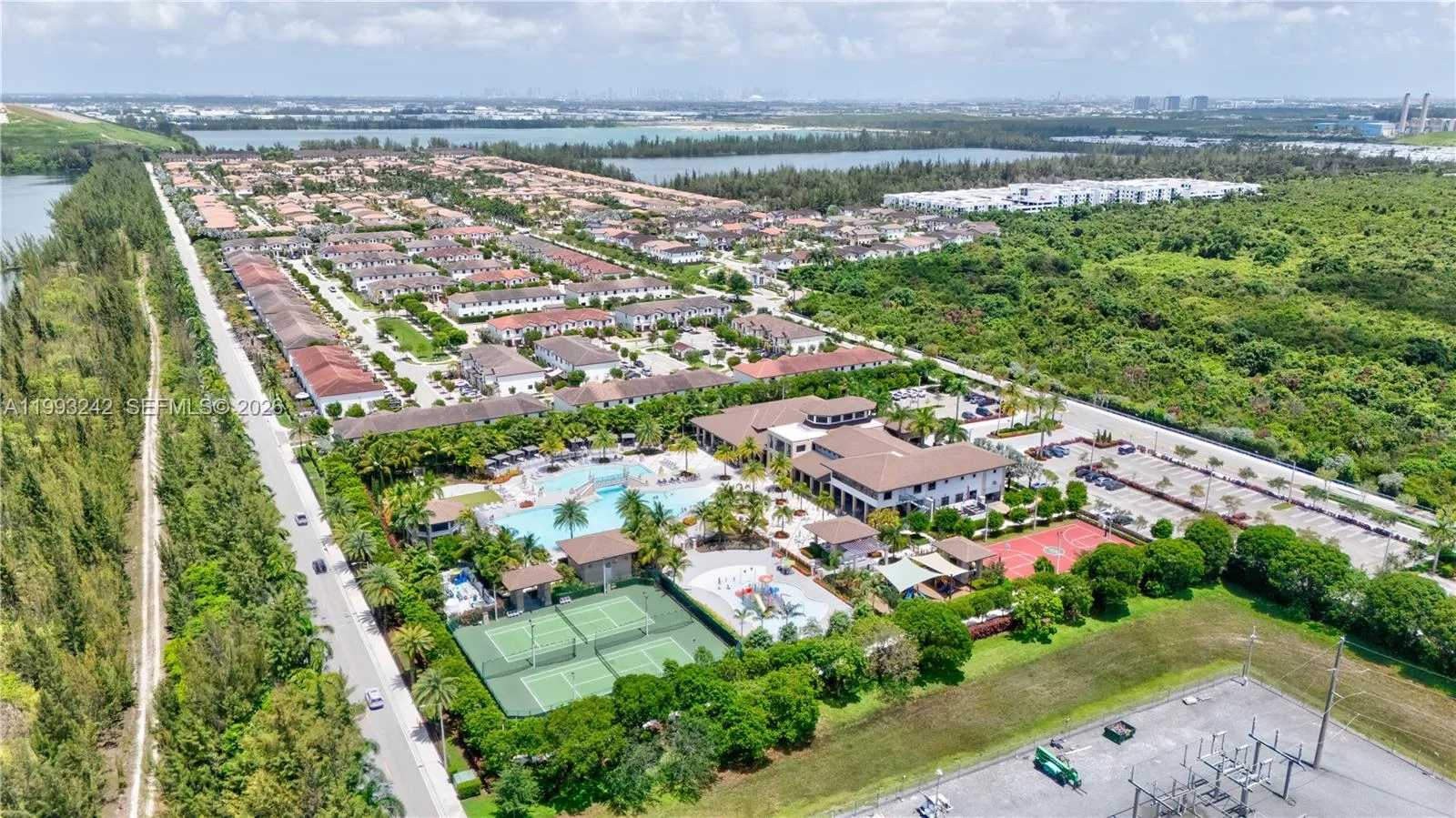 10021 Nw 87th Ter, Doral, Florida 33178, Doral, Florida 33178, 3 Bedrooms Bedrooms, ,2 BathroomsBathrooms,Residential Lease,For Rent,10021 Nw 87th Ter, Doral, Florida 33178,A11993242