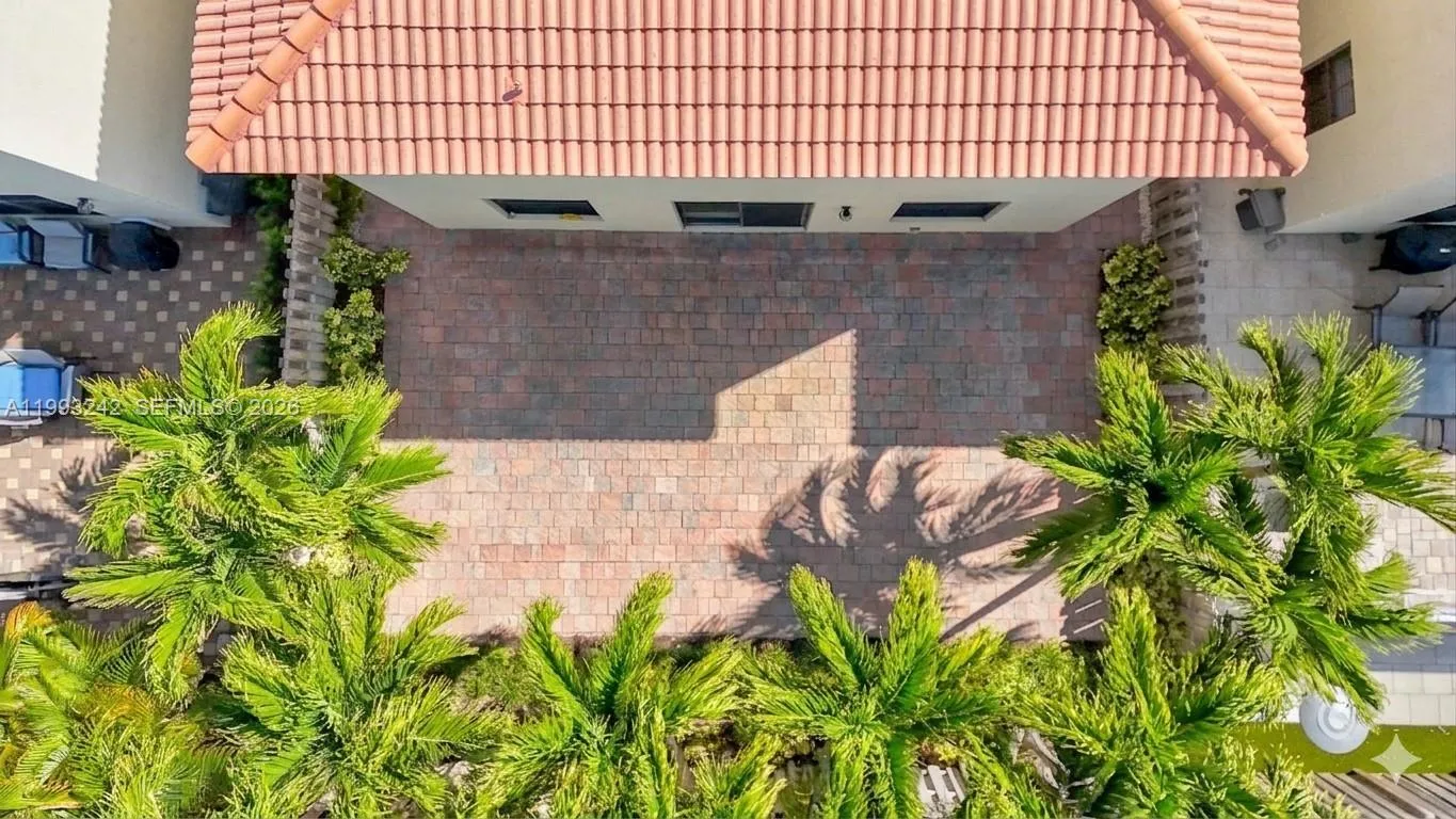 10021 Nw 87th Ter, Doral, Florida 33178, Doral, Florida 33178, 3 Bedrooms Bedrooms, ,2 BathroomsBathrooms,Residential Lease,For Rent,10021 Nw 87th Ter, Doral, Florida 33178,A11993242