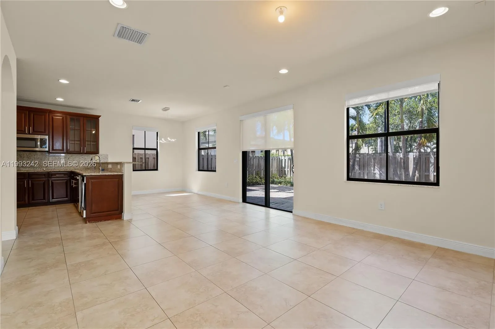 10021 Nw 87th Ter, Doral, Florida 33178, Doral, Florida 33178, 3 Bedrooms Bedrooms, ,2 BathroomsBathrooms,Residential Lease,For Rent,10021 Nw 87th Ter, Doral, Florida 33178,A11993242