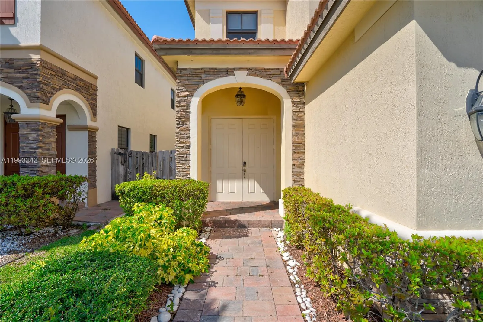 10021 Nw 87th Ter, Doral, Florida 33178, Doral, Florida 33178, 3 Bedrooms Bedrooms, ,2 BathroomsBathrooms,Residential Lease,For Rent,10021 Nw 87th Ter, Doral, Florida 33178,A11993242