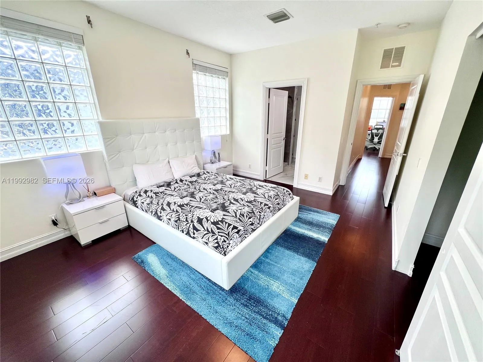 450 Ne 2nd Ave 5, Fort Lauderdale, Florida 33301, Fort Lauderdale, Florida 33301, 2 Bedrooms Bedrooms, ,2 BathroomsBathrooms,Residential Lease,For Rent,450 Ne 2nd Ave 5, Fort Lauderdale, Florida 33301,A11992982