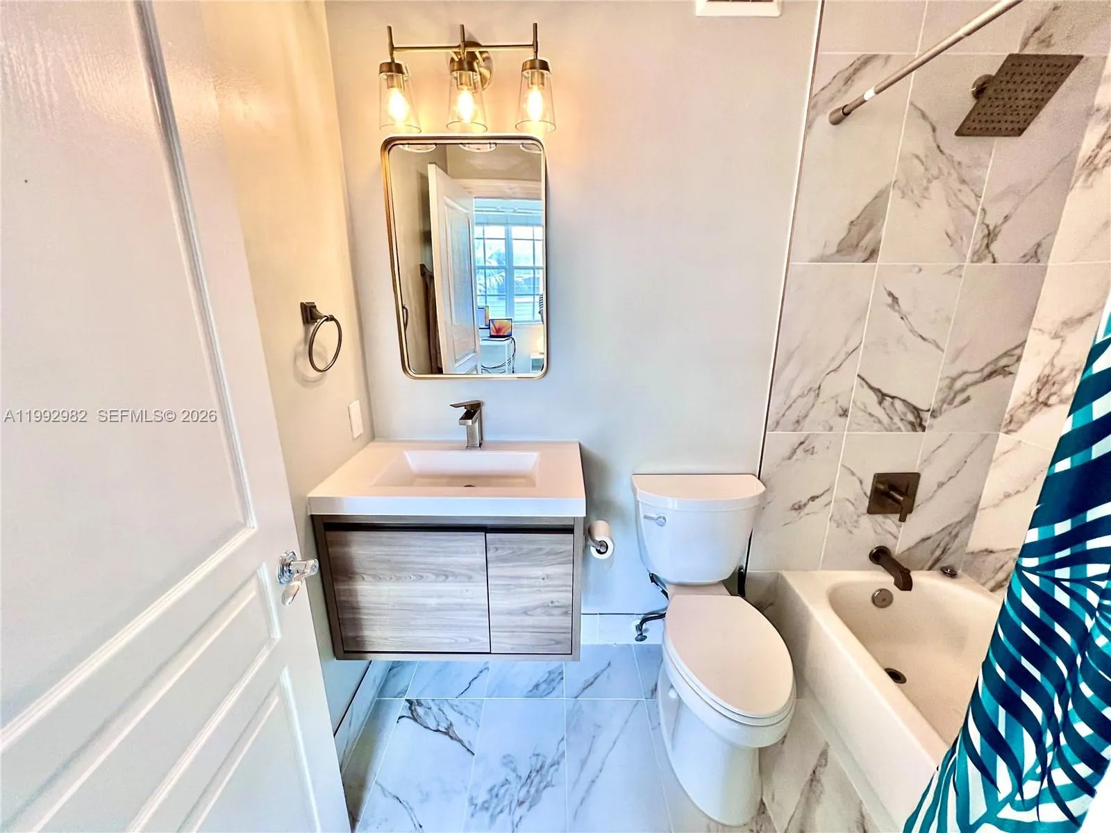 450 Ne 2nd Ave 5, Fort Lauderdale, Florida 33301, Fort Lauderdale, Florida 33301, 2 Bedrooms Bedrooms, ,2 BathroomsBathrooms,Residential Lease,For Rent,450 Ne 2nd Ave 5, Fort Lauderdale, Florida 33301,A11992982