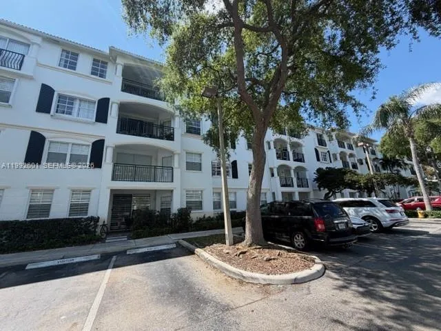 3245 Ne 184th St 13304, Aventura, Florida 33160, Aventura, Florida 33160, 2 Bedrooms Bedrooms, ,2 BathroomsBathrooms,Residential Lease,For Rent,3245 Ne 184th St 13304, Aventura, Florida 33160,A11992601