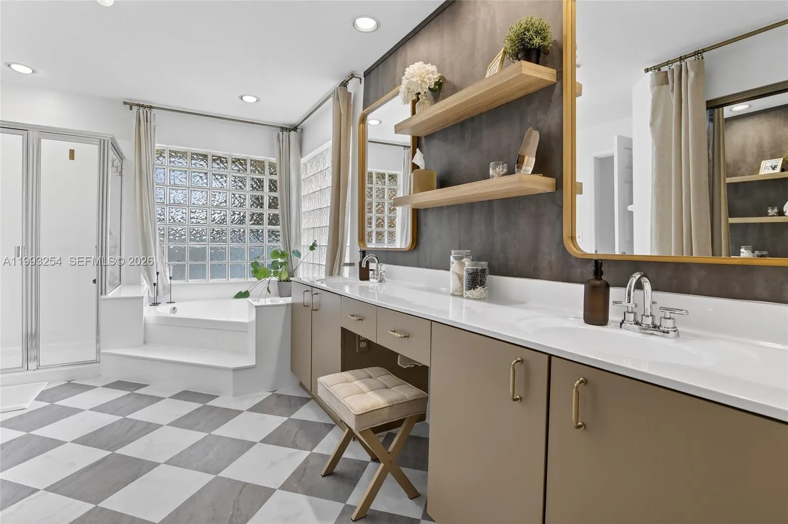 10910 Nw 18th Ct, Plantation, Florida 33322, Plantation, Florida 33322, 4 Bedrooms Bedrooms, ,2 BathroomsBathrooms,Residential,For Sale,10910 Nw 18th Ct, Plantation, Florida 33322,A11993254