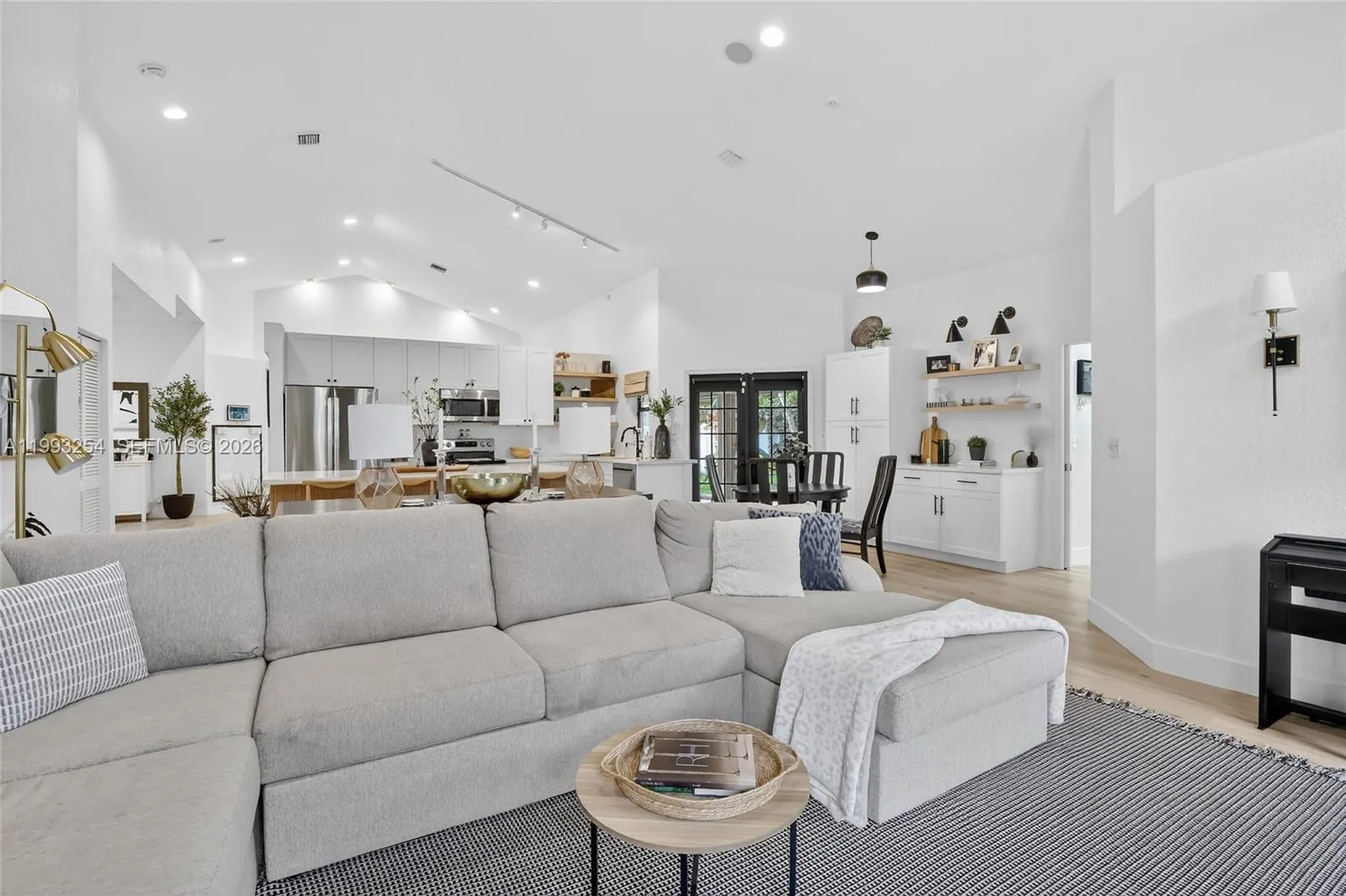 10910 Nw 18th Ct, Plantation, Florida 33322, Plantation, Florida 33322, 4 Bedrooms Bedrooms, ,2 BathroomsBathrooms,Residential,For Sale,10910 Nw 18th Ct, Plantation, Florida 33322,A11993254