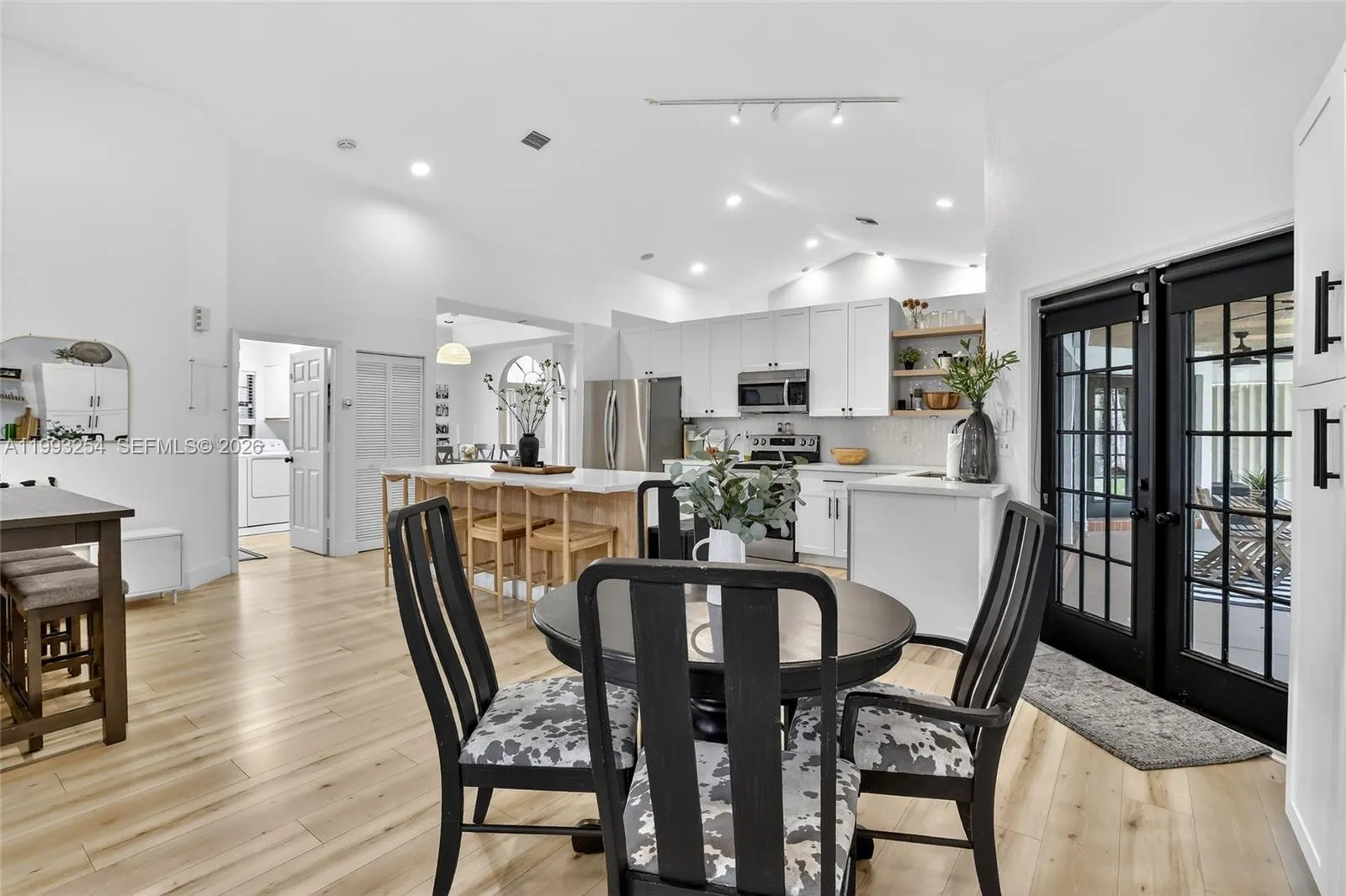 10910 Nw 18th Ct, Plantation, Florida 33322, Plantation, Florida 33322, 4 Bedrooms Bedrooms, ,2 BathroomsBathrooms,Residential,For Sale,10910 Nw 18th Ct, Plantation, Florida 33322,A11993254
