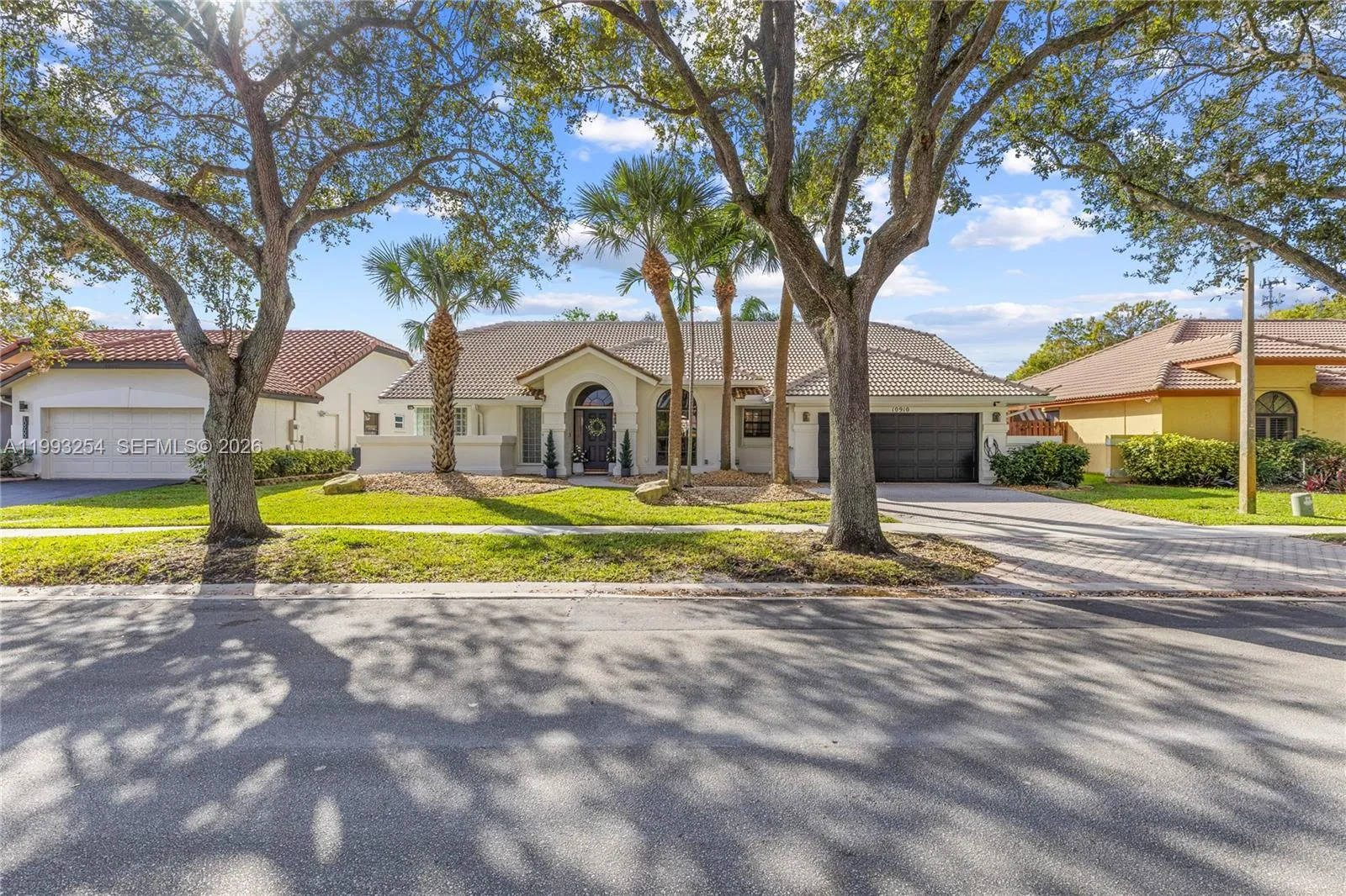 10910 Nw 18th Ct, Plantation, Florida 33322, Plantation, Florida 33322, 4 Bedrooms Bedrooms, ,2 BathroomsBathrooms,Residential,For Sale,10910 Nw 18th Ct, Plantation, Florida 33322,A11993254