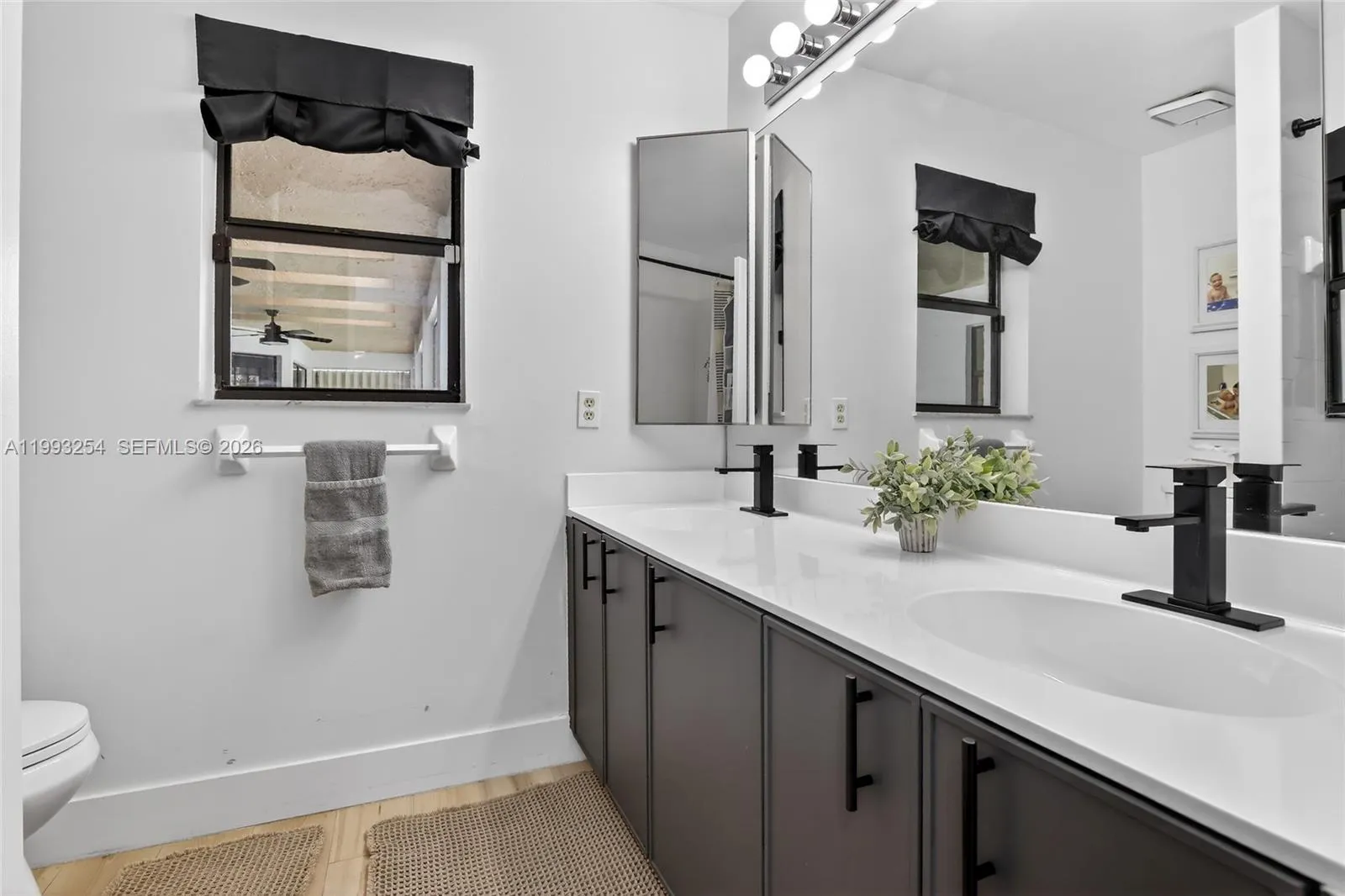 10910 Nw 18th Ct, Plantation, Florida 33322, Plantation, Florida 33322, 4 Bedrooms Bedrooms, ,2 BathroomsBathrooms,Residential,For Sale,10910 Nw 18th Ct, Plantation, Florida 33322,A11993254