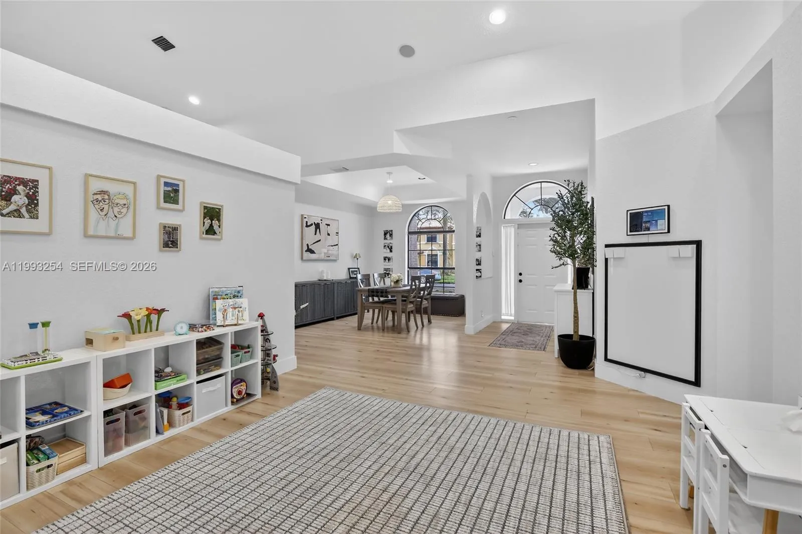 10910 Nw 18th Ct, Plantation, Florida 33322, Plantation, Florida 33322, 4 Bedrooms Bedrooms, ,2 BathroomsBathrooms,Residential,For Sale,10910 Nw 18th Ct, Plantation, Florida 33322,A11993254