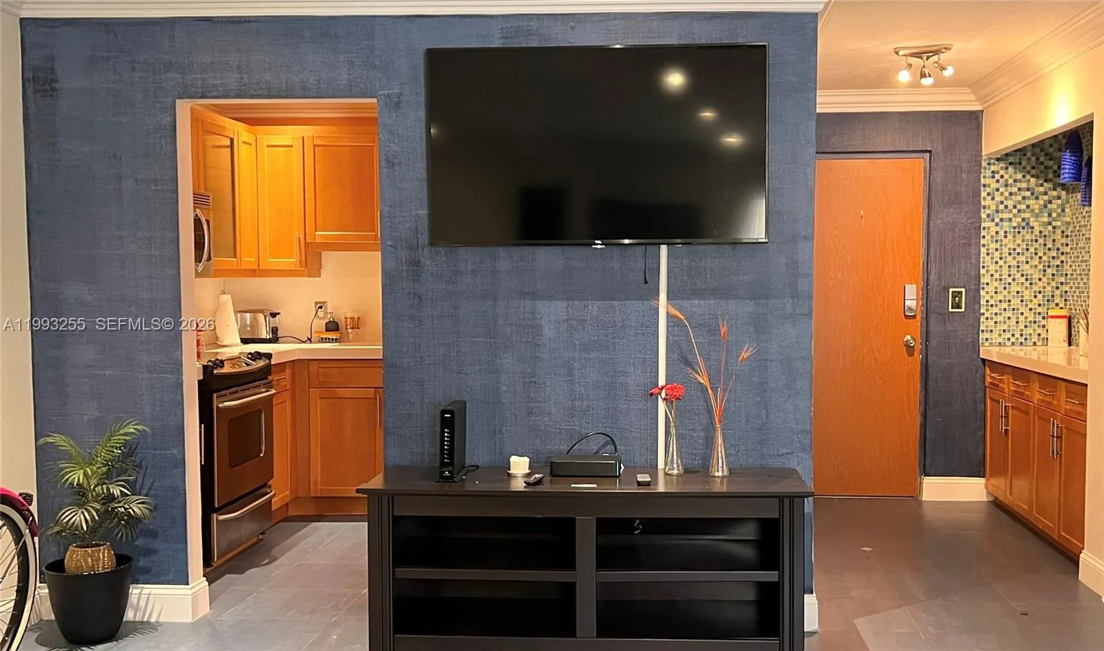 401 Golden Isles Dr 101, Hallandale Beach, Florida, Hallandale Beach, Florida 33009, 1 Bedroom Bedrooms, ,1 BathroomBathrooms,Residential Lease,For Rent,401 Golden Isles Dr 101, Hallandale Beach, Florida,A11993255