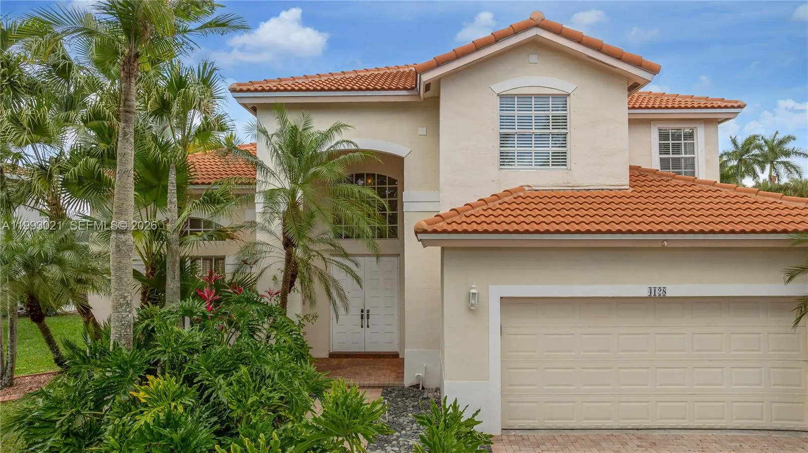 4128 Amber Ln, Weston, Florida 33331, Weston, Florida 33331, 4 Bedrooms Bedrooms, ,2 BathroomsBathrooms,Residential,For Sale,4128 Amber Ln, Weston, Florida 33331,A11993021