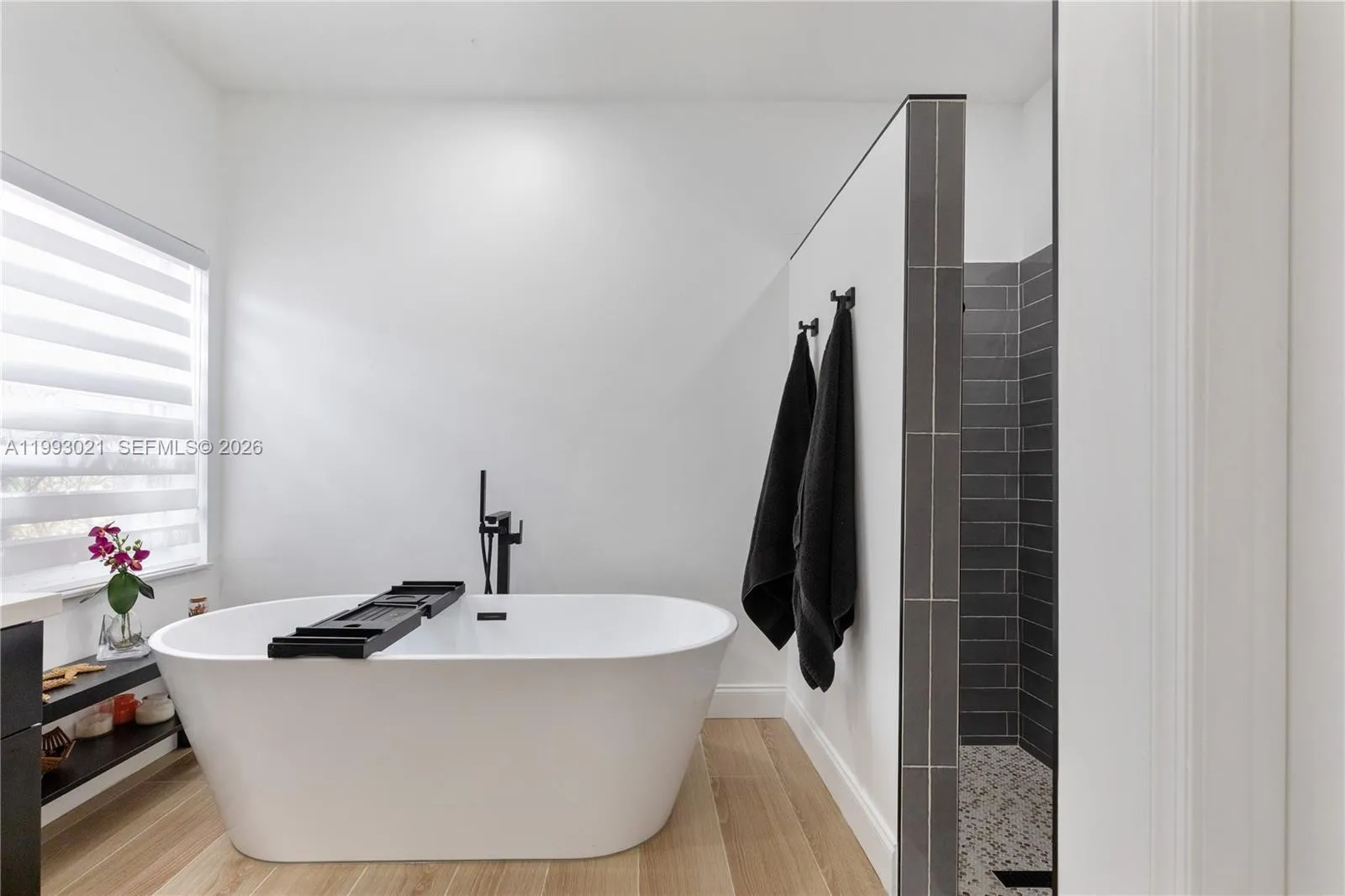 4128 Amber Ln, Weston, Florida 33331, Weston, Florida 33331, 4 Bedrooms Bedrooms, ,2 BathroomsBathrooms,Residential,For Sale,4128 Amber Ln, Weston, Florida 33331,A11993021