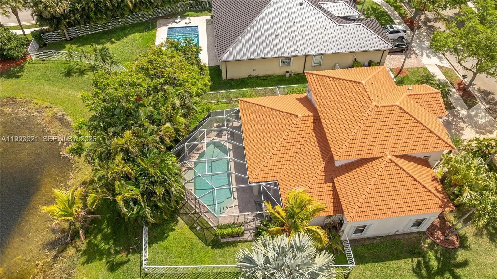 4128 Amber Ln, Weston, Florida 33331, Weston, Florida 33331, 4 Bedrooms Bedrooms, ,2 BathroomsBathrooms,Residential,For Sale,4128 Amber Ln, Weston, Florida 33331,A11993021