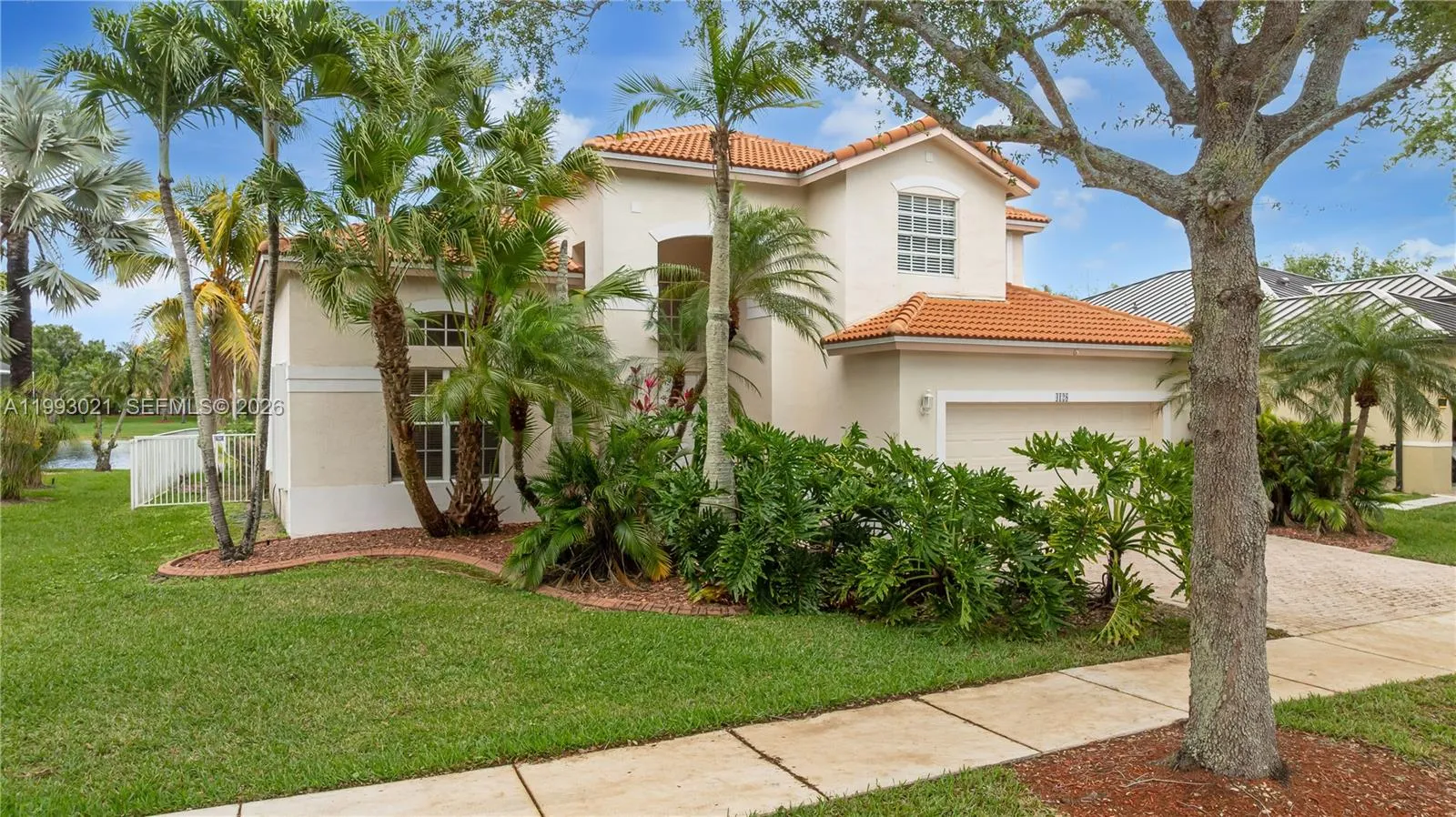 4128 Amber Ln, Weston, Florida 33331, Weston, Florida 33331, 4 Bedrooms Bedrooms, ,2 BathroomsBathrooms,Residential,For Sale,4128 Amber Ln, Weston, Florida 33331,A11993021