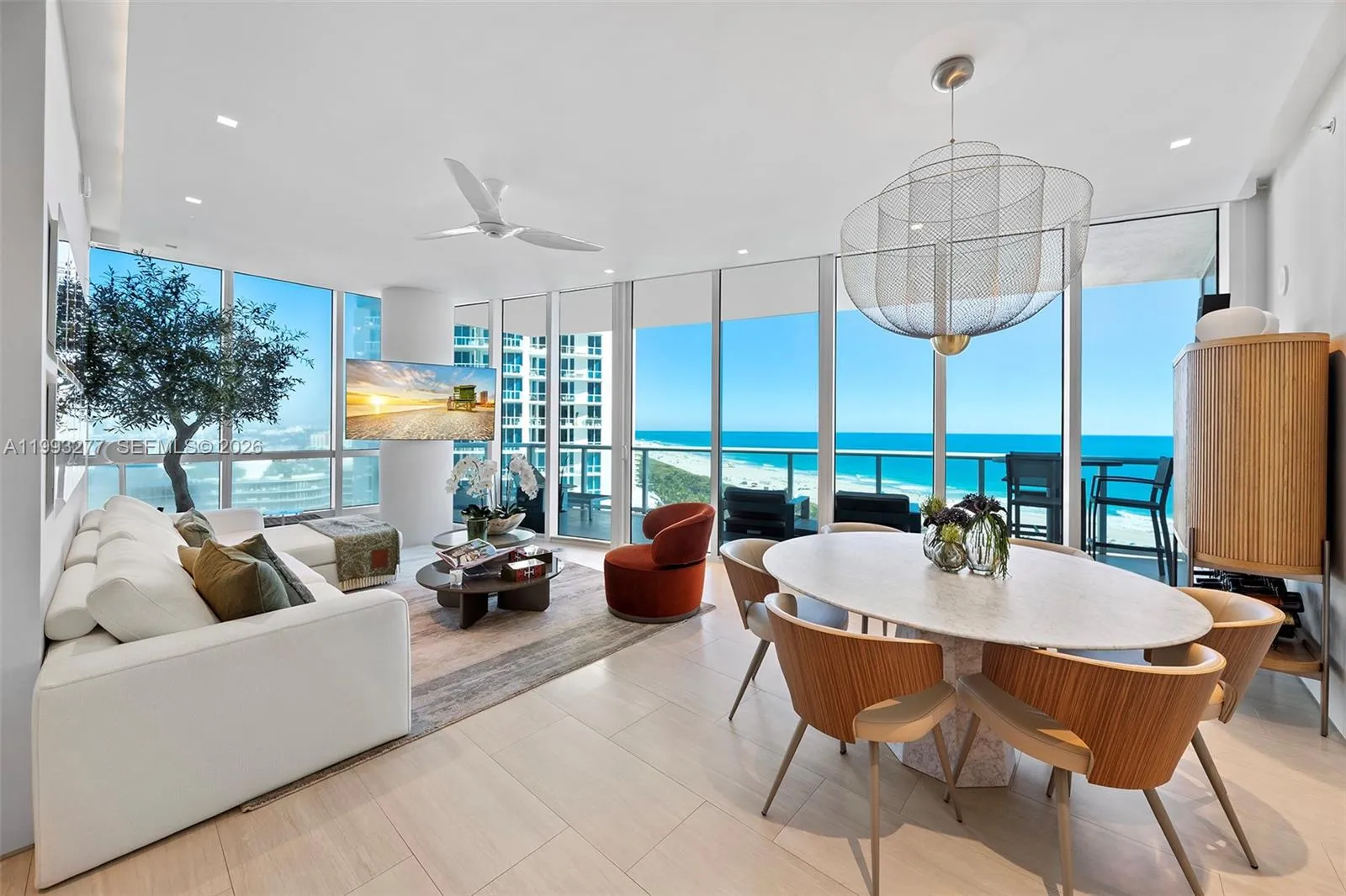 100 S Pointe Dr 1409, Miami Beach, Florida 33139, Miami Beach, Florida 33139, 2 Bedrooms Bedrooms, ,2 BathroomsBathrooms,Residential Lease,For Rent,100 S Pointe Dr 1409, Miami Beach, Florida 33139,A11993277