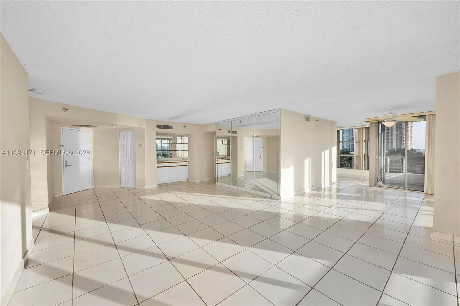 3530 Mystic Pointe Dr 710, Aventura, Florida 33180, Aventura, Florida 33180, 2 Bedrooms Bedrooms, ,2 BathroomsBathrooms,Residential Lease,For Rent,3530 Mystic Pointe Dr 710, Aventura, Florida 33180,A11993171