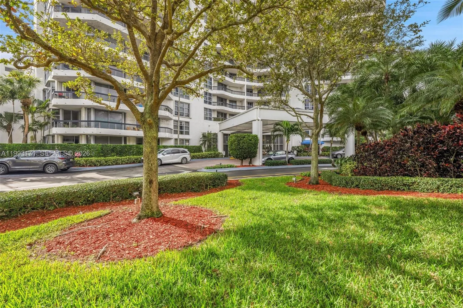3530 Mystic Pointe Dr 710, Aventura, Florida 33180, Aventura, Florida 33180, 2 Bedrooms Bedrooms, ,2 BathroomsBathrooms,Residential Lease,For Rent,3530 Mystic Pointe Dr 710, Aventura, Florida 33180,A11993171