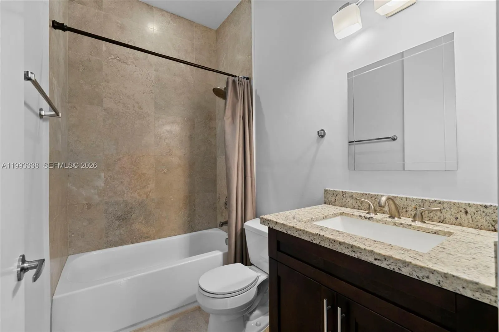 2nd Bathroom/w Bathtub.