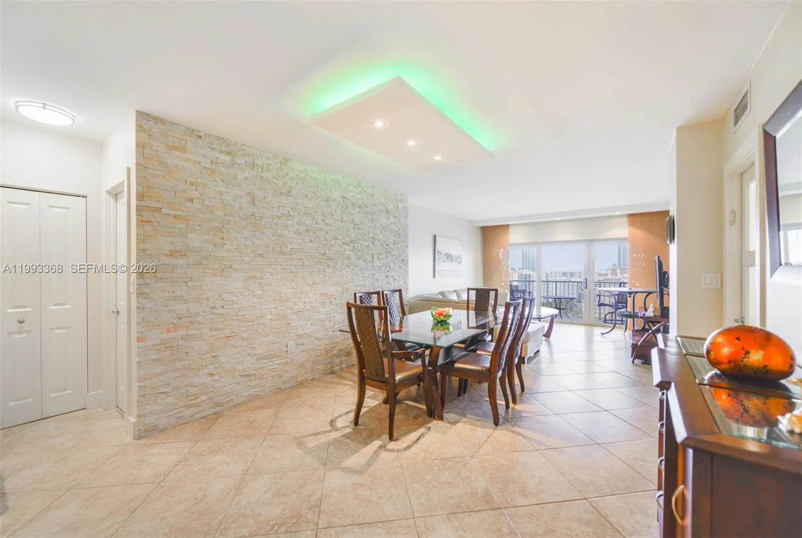 1980 S Ocean Dr 21m, Hallandale Beach, Florida 330, Hallandale Beach, Florida 33009, 1 Bedroom Bedrooms, ,1 BathroomBathrooms,Residential Lease,For Rent,1980 S Ocean Dr 21m, Hallandale Beach, Florida 330,A11993368