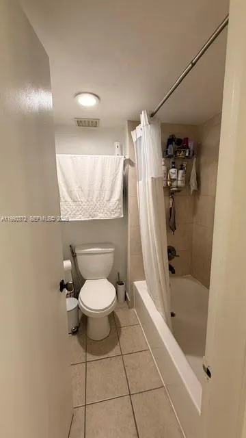 231 Lakeview Dr 204, Weston, Florida 33326, Weston, Florida 33326, 2 Bedrooms Bedrooms, ,2 BathroomsBathrooms,Residential Lease,For Rent,231 Lakeview Dr 204, Weston, Florida 33326,A11993372