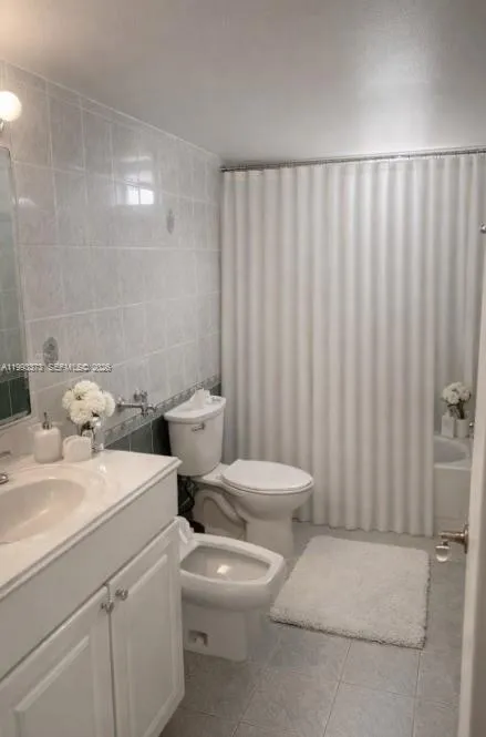 2500 Parkview Dr 2206, Hallandale Beach, Florida 3, Hallandale Beach, Florida 33009, 3 Bedrooms Bedrooms, ,2 BathroomsBathrooms,Residential,For Sale,2500 Parkview Dr 2206, Hallandale Beach, Florida 3,A11993373