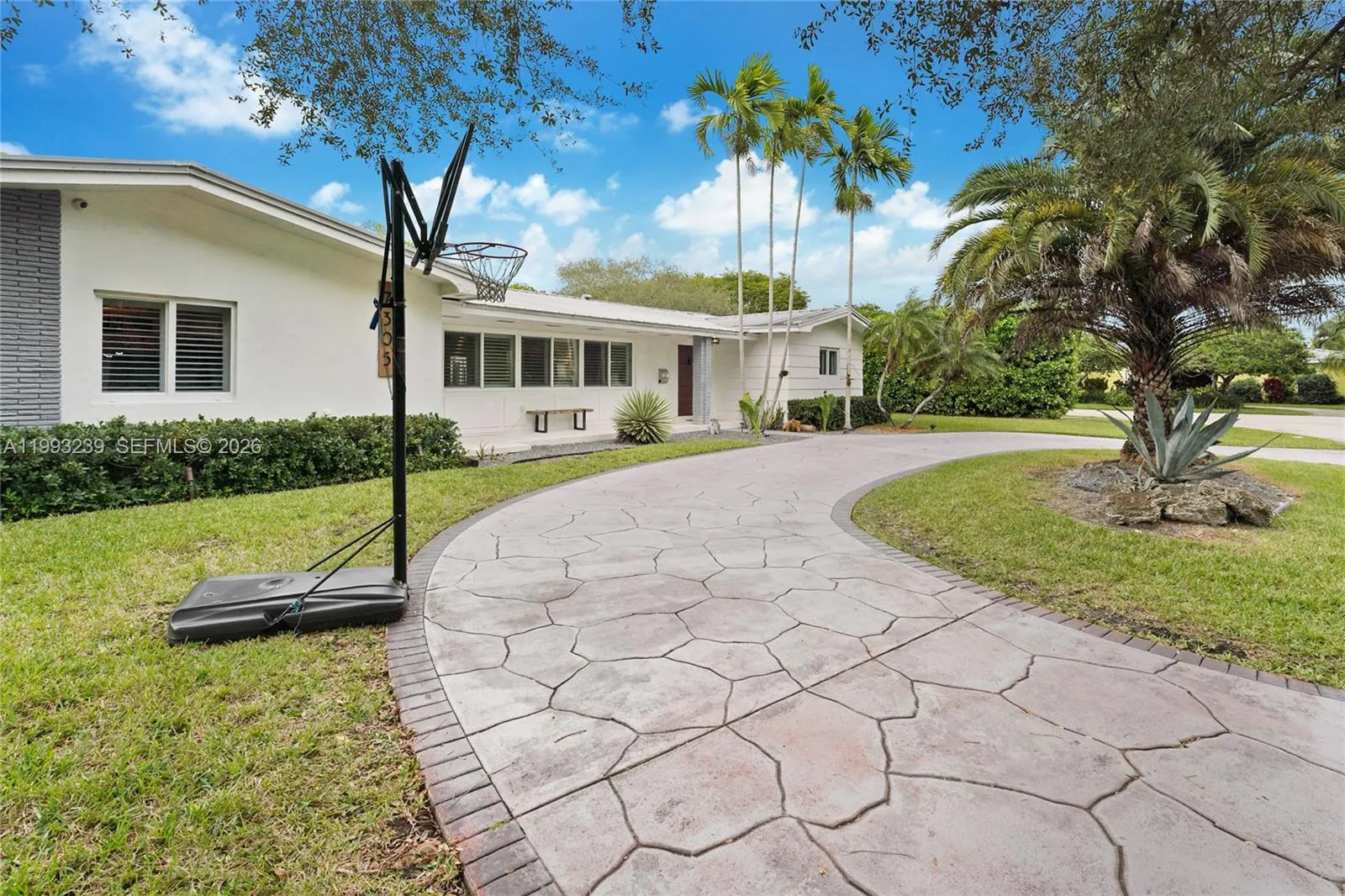 7305 Sw 123rd Ter, Pinecrest, Florida 33156, Pinecrest, Florida 33156, 6 Bedrooms Bedrooms, ,4 BathroomsBathrooms,Residential,For Sale,7305 Sw 123rd Ter, Pinecrest, Florida 33156,A11993239
