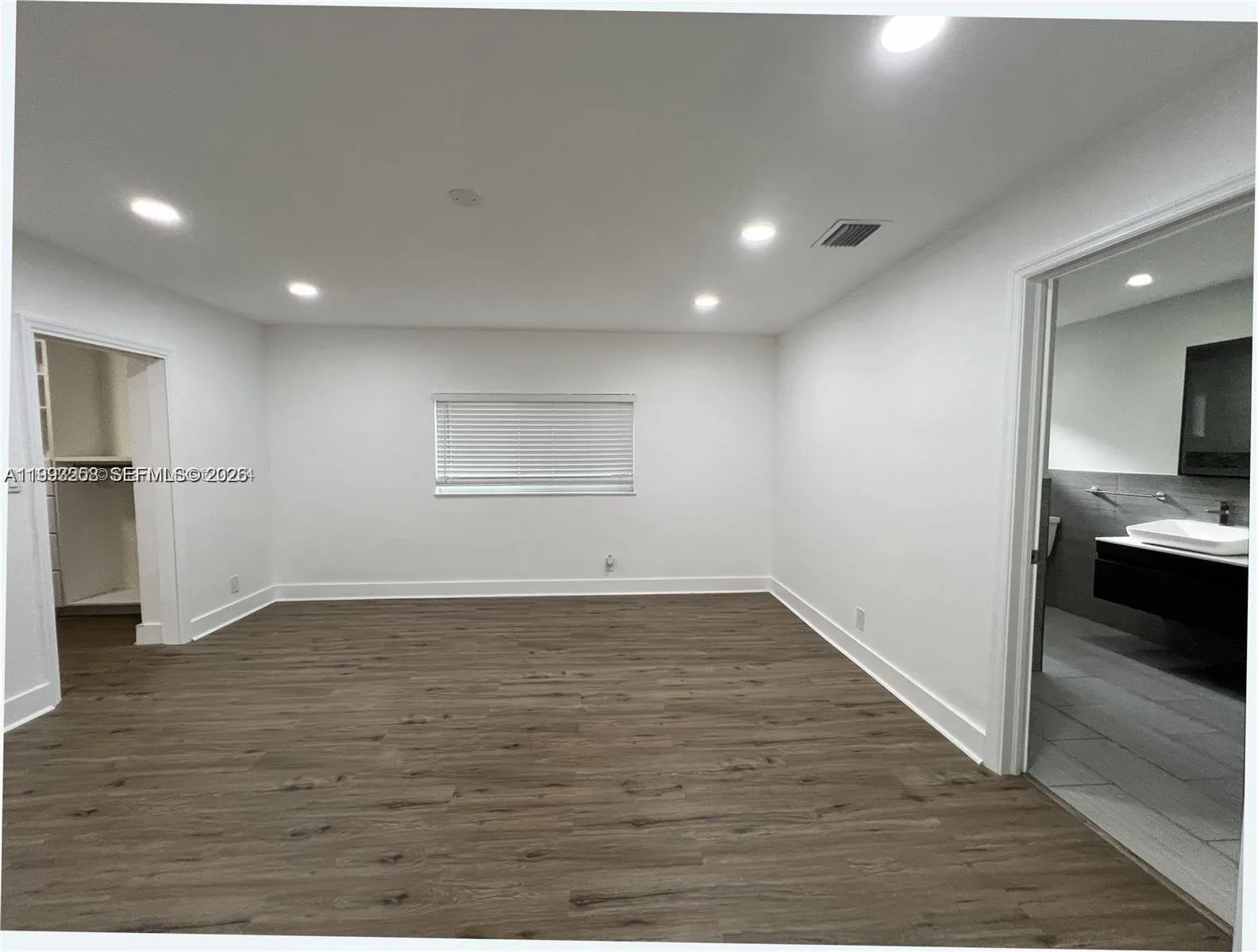 5401 W Broward Blvd, Plantation, Florida 33317, Plantation, Florida 33317, 4 Bedrooms Bedrooms, ,3 BathroomsBathrooms,Residential,For Sale,5401 W Broward Blvd, Plantation, Florida 33317,A11993258