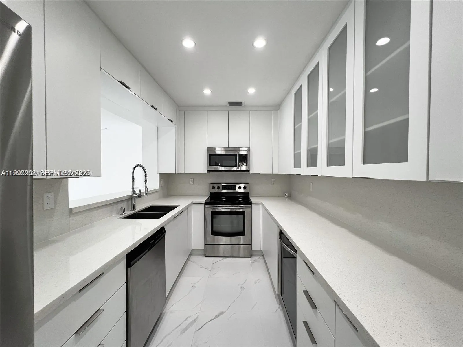 5401 W Broward Blvd, Plantation, Florida 33317, Plantation, Florida 33317, 4 Bedrooms Bedrooms, ,3 BathroomsBathrooms,Residential,For Sale,5401 W Broward Blvd, Plantation, Florida 33317,A11993258