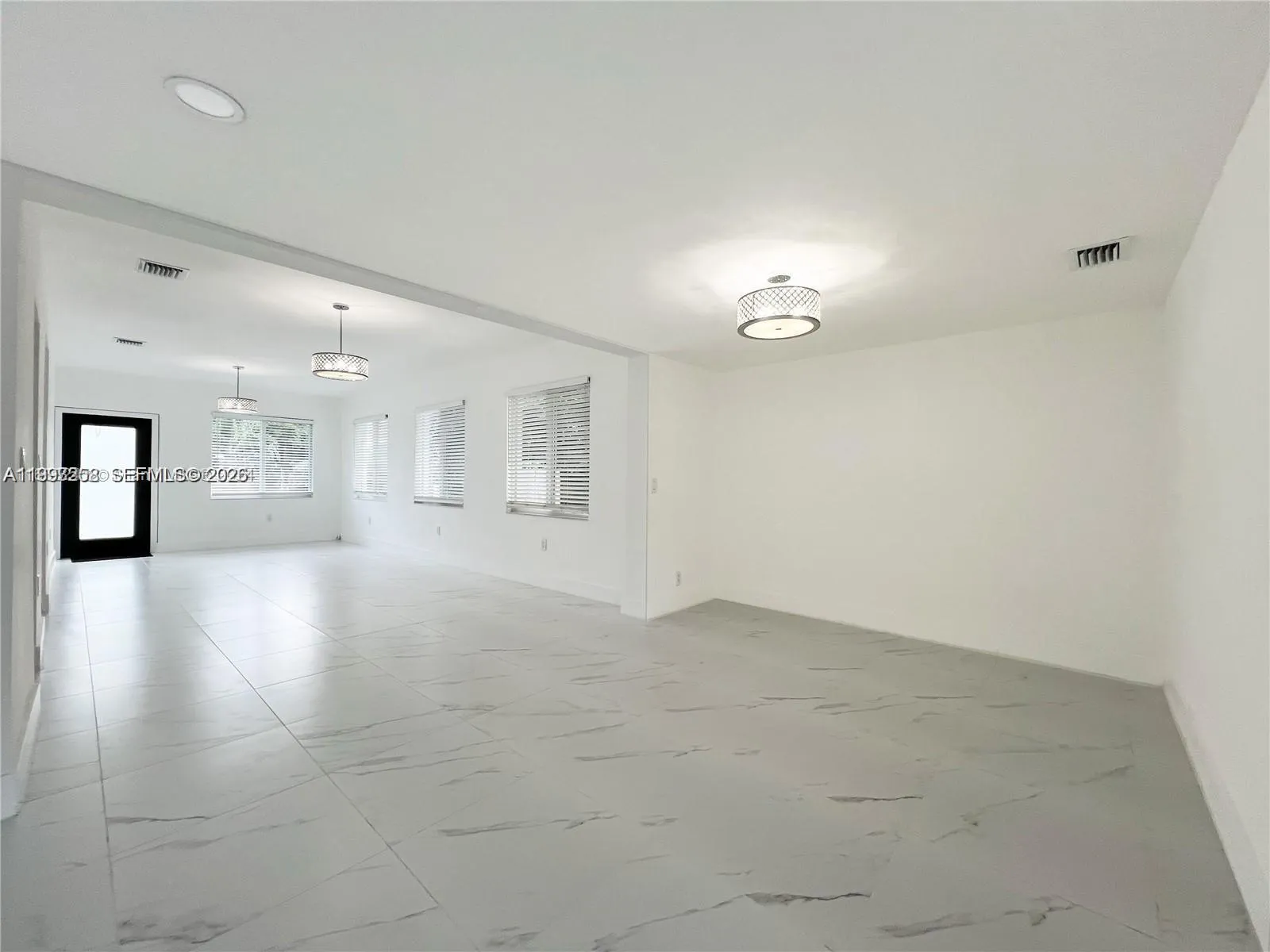 5401 W Broward Blvd, Plantation, Florida 33317, Plantation, Florida 33317, 4 Bedrooms Bedrooms, ,3 BathroomsBathrooms,Residential,For Sale,5401 W Broward Blvd, Plantation, Florida 33317,A11993258