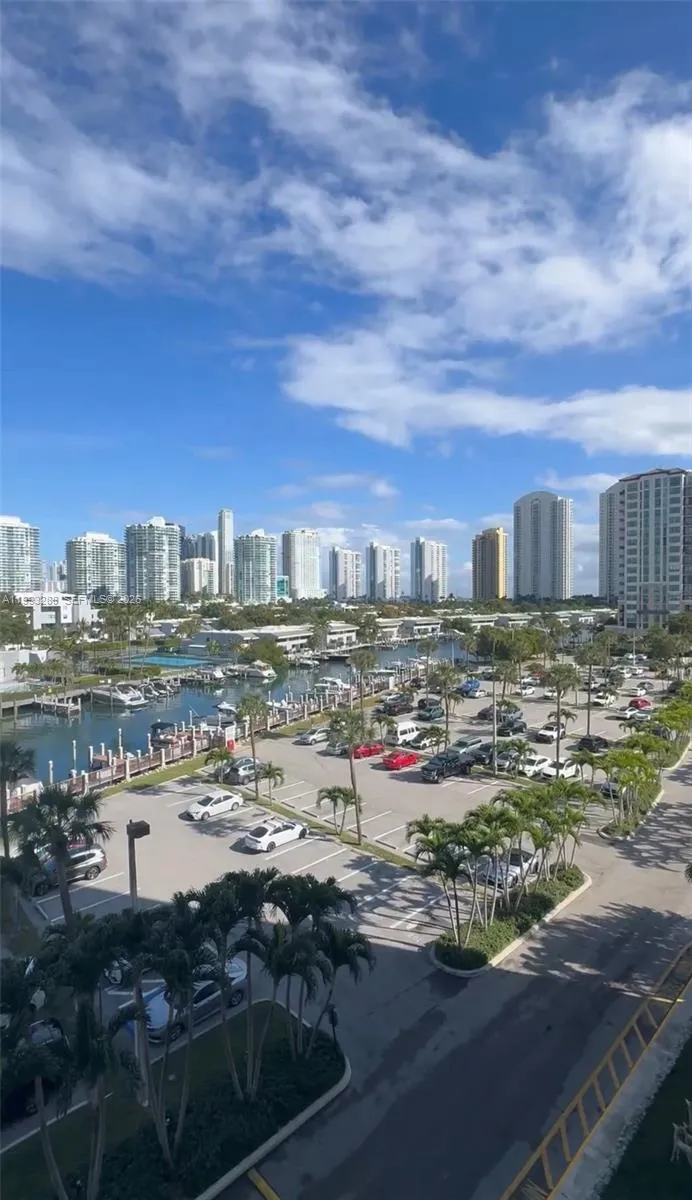 400 Kings Point Dr 627, Sunny Isles Beach, Florida, Sunny Isles Beach, Florida 33160, 1 Bedroom Bedrooms, ,1 BathroomBathrooms,Residential Lease,For Rent,400 Kings Point Dr 627, Sunny Isles Beach, Florida,A11993288