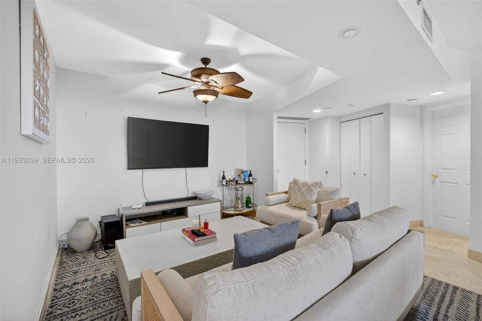 1000 Island Blvd 2105, Aventura, Florida 33160, Aventura, Florida 33160, 2 Bedrooms Bedrooms, ,2 BathroomsBathrooms,Residential Lease,For Rent,1000 Island Blvd 2105, Aventura, Florida 33160,A11993039