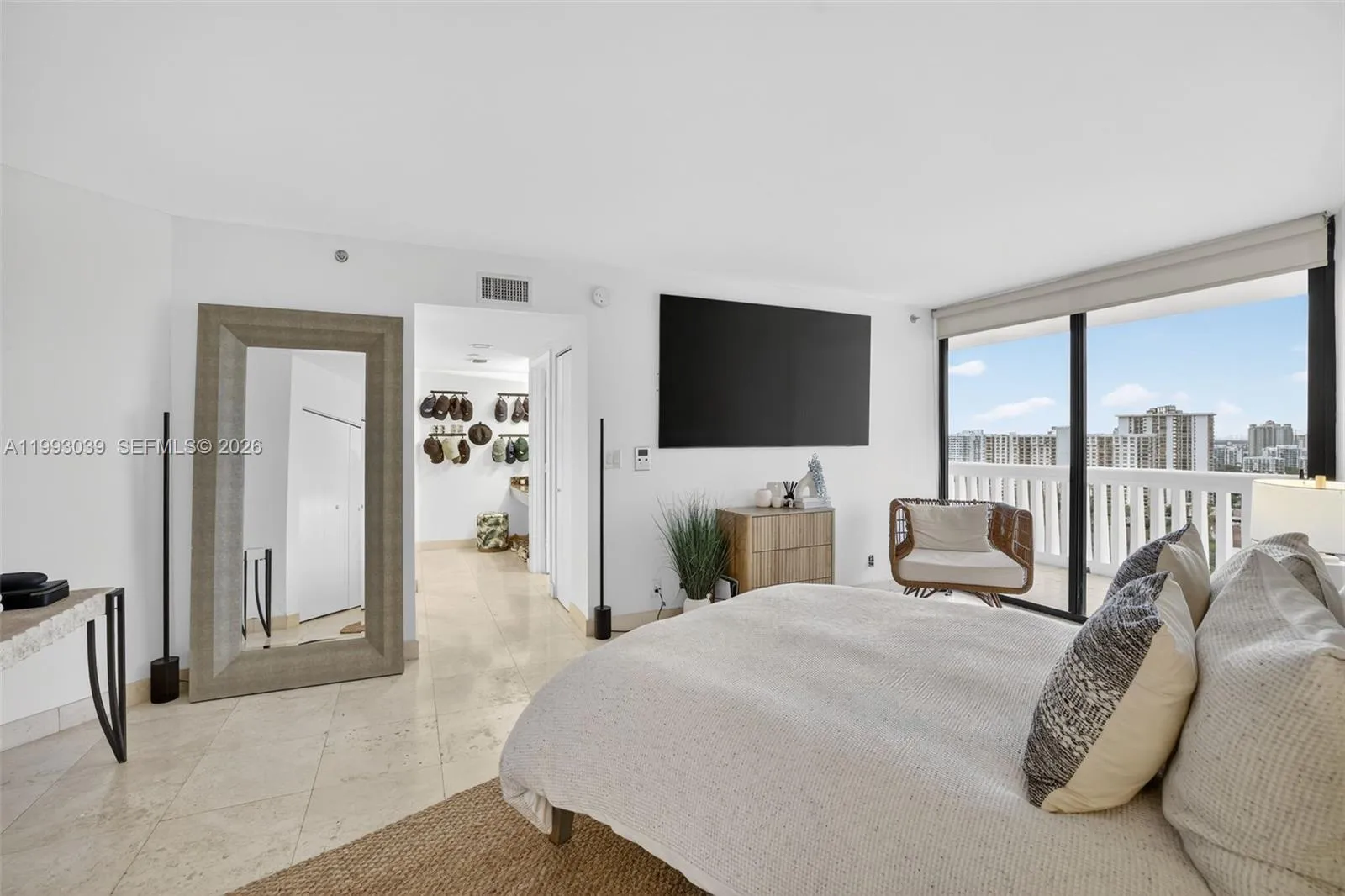 1000 Island Blvd 2105, Aventura, Florida 33160, Aventura, Florida 33160, 2 Bedrooms Bedrooms, ,2 BathroomsBathrooms,Residential Lease,For Rent,1000 Island Blvd 2105, Aventura, Florida 33160,A11993039