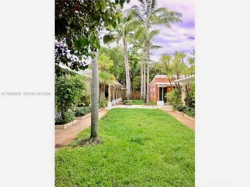 809 Ne 17th Ave 1, Fort Lauderdale, Florida 33304, Fort Lauderdale, Florida 33304, 1 Bedroom Bedrooms, ,1 BathroomBathrooms,Residential Lease,For Rent,809 Ne 17th Ave 1, Fort Lauderdale, Florida 33304,A11992655
