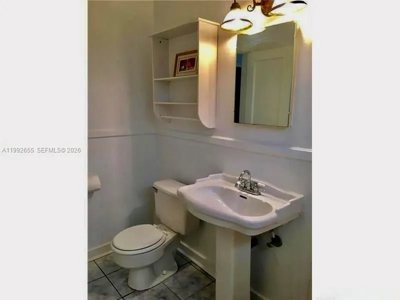 809 Ne 17th Ave 1, Fort Lauderdale, Florida 33304, Fort Lauderdale, Florida 33304, 1 Bedroom Bedrooms, ,1 BathroomBathrooms,Residential Lease,For Rent,809 Ne 17th Ave 1, Fort Lauderdale, Florida 33304,A11992655