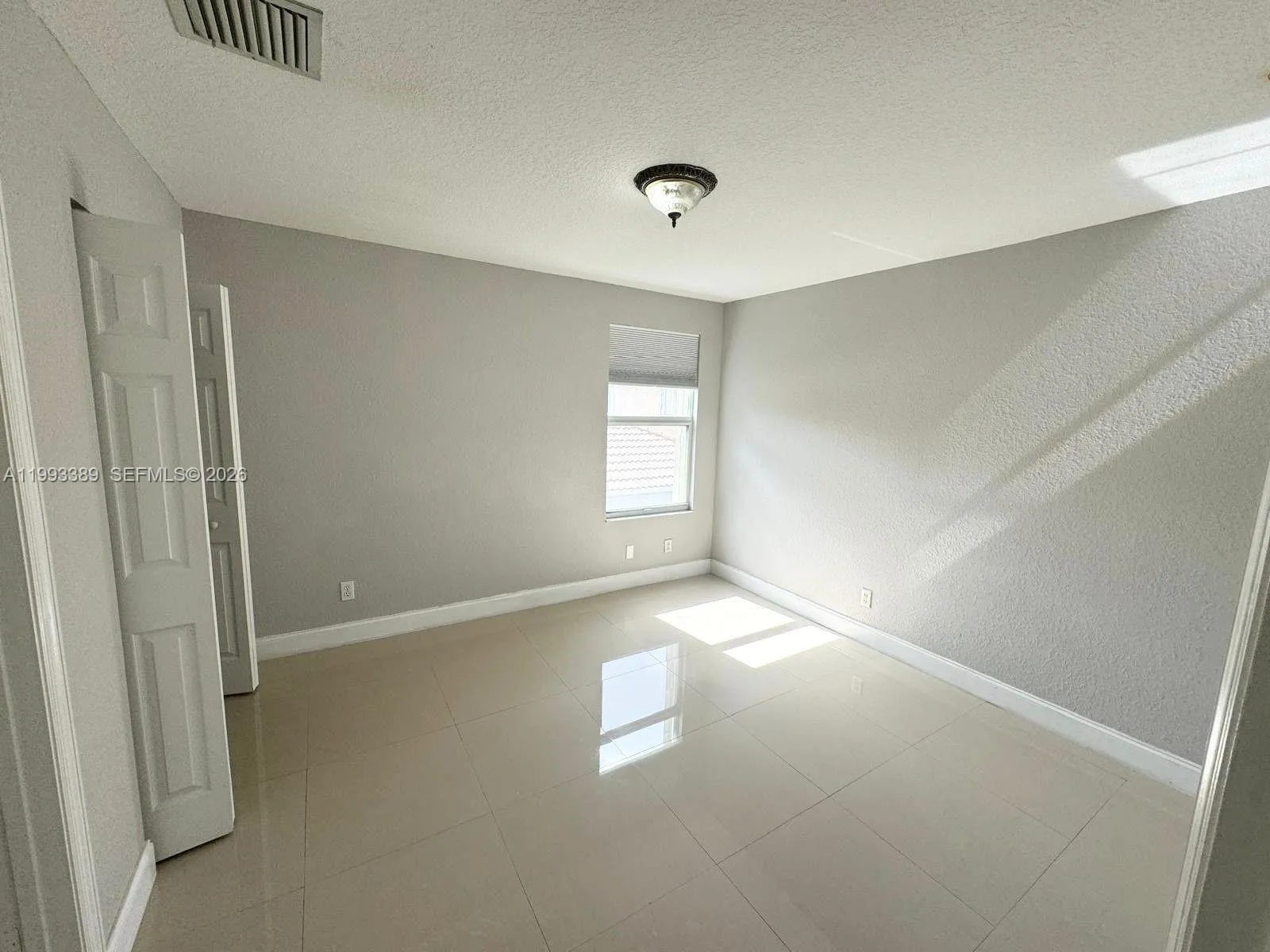 4451 E Seneca Ave, Weston, Florida 33332, Weston, Florida 33332, 5 Bedrooms Bedrooms, ,4 BathroomsBathrooms,Residential Lease,For Rent,4451 E Seneca Ave, Weston, Florida 33332,A11993389