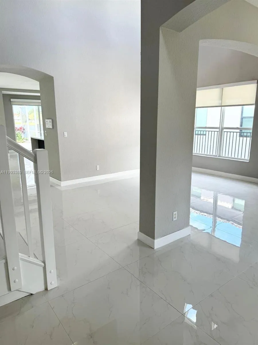 4451 E Seneca Ave, Weston, Florida 33332, Weston, Florida 33332, 5 Bedrooms Bedrooms, ,4 BathroomsBathrooms,Residential Lease,For Rent,4451 E Seneca Ave, Weston, Florida 33332,A11993389