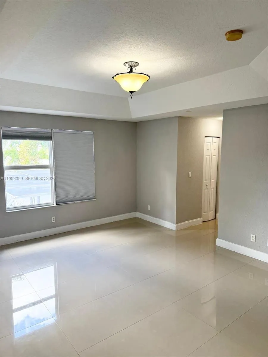 4451 E Seneca Ave, Weston, Florida 33332, Weston, Florida 33332, 5 Bedrooms Bedrooms, ,4 BathroomsBathrooms,Residential Lease,For Rent,4451 E Seneca Ave, Weston, Florida 33332,A11993389