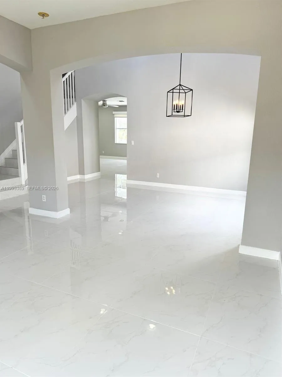 4451 E Seneca Ave, Weston, Florida 33332, Weston, Florida 33332, 5 Bedrooms Bedrooms, ,4 BathroomsBathrooms,Residential Lease,For Rent,4451 E Seneca Ave, Weston, Florida 33332,A11993389