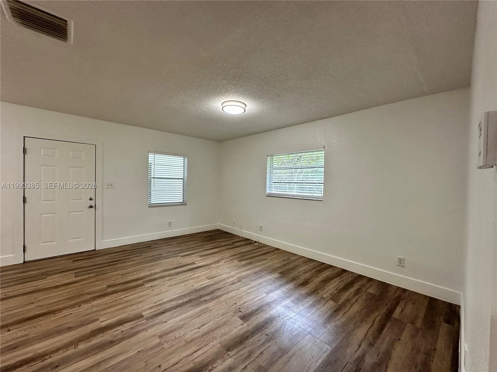 Fort Lauderdale, Florida 33315, 1 Bedroom Bedrooms, ,1 BathroomBathrooms,Residential Lease,For Rent,A11993385