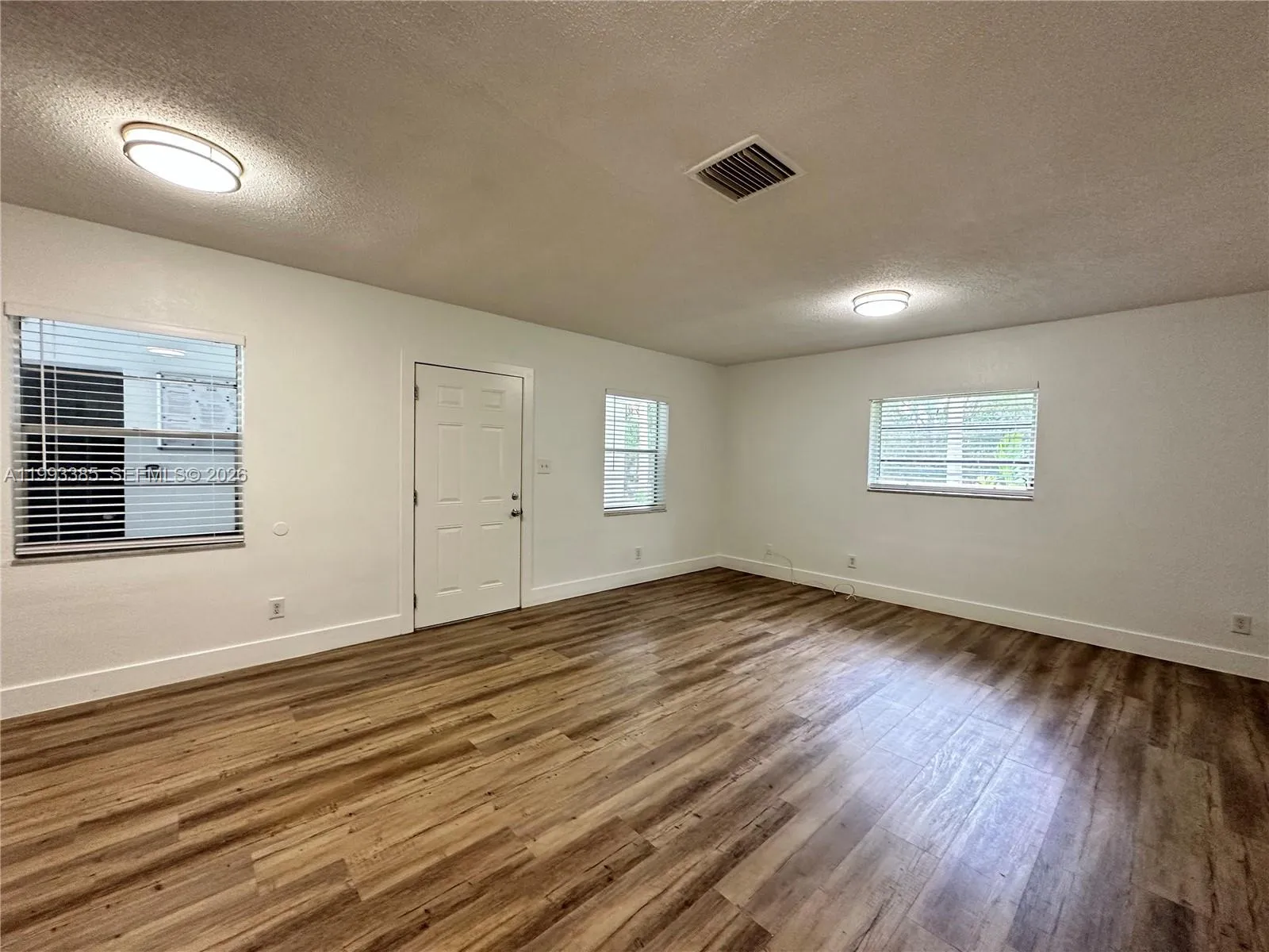 Fort Lauderdale, Florida 33315, 1 Bedroom Bedrooms, ,1 BathroomBathrooms,Residential Lease,For Rent,A11993385