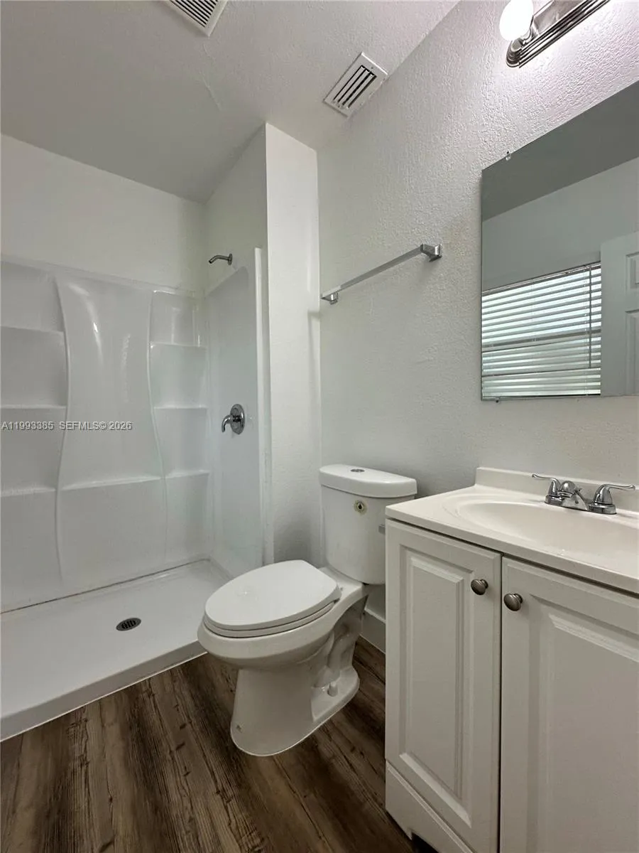 Fort Lauderdale, Florida 33315, 1 Bedroom Bedrooms, ,1 BathroomBathrooms,Residential Lease,For Rent,A11993385