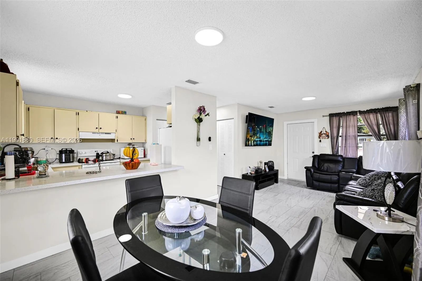 2934 Nw 94th St, Miami, Florida 33147, Miami, Florida 33147, ,Residential Income,For Sale,2934 Nw 94th St, Miami, Florida 33147,A11991860