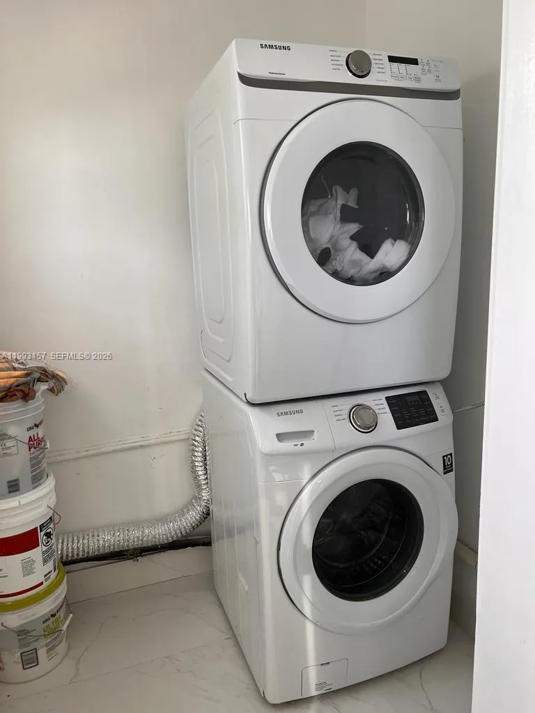 3672 Ne 167th St 31, North Miami Beach, Florida 33, North Miami Beach, Florida 33160, 2 Bedrooms Bedrooms, ,2 BathroomsBathrooms,Residential,For Sale,3672 Ne 167th St 31, North Miami Beach, Florida 33,A11993457