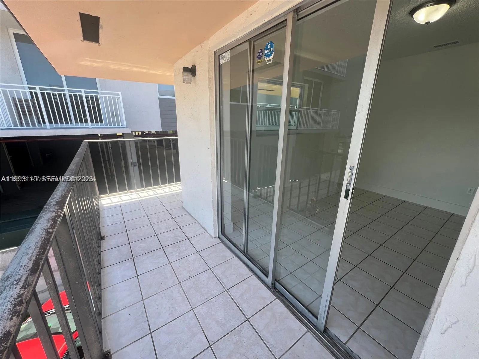 951 Sw 7th St 4, Miami, Florida 33130, Miami, Florida 33130, 3 Bedrooms Bedrooms, ,2 BathroomsBathrooms,Residential Lease,For Rent,951 Sw 7th St 4, Miami, Florida 33130,A11993115