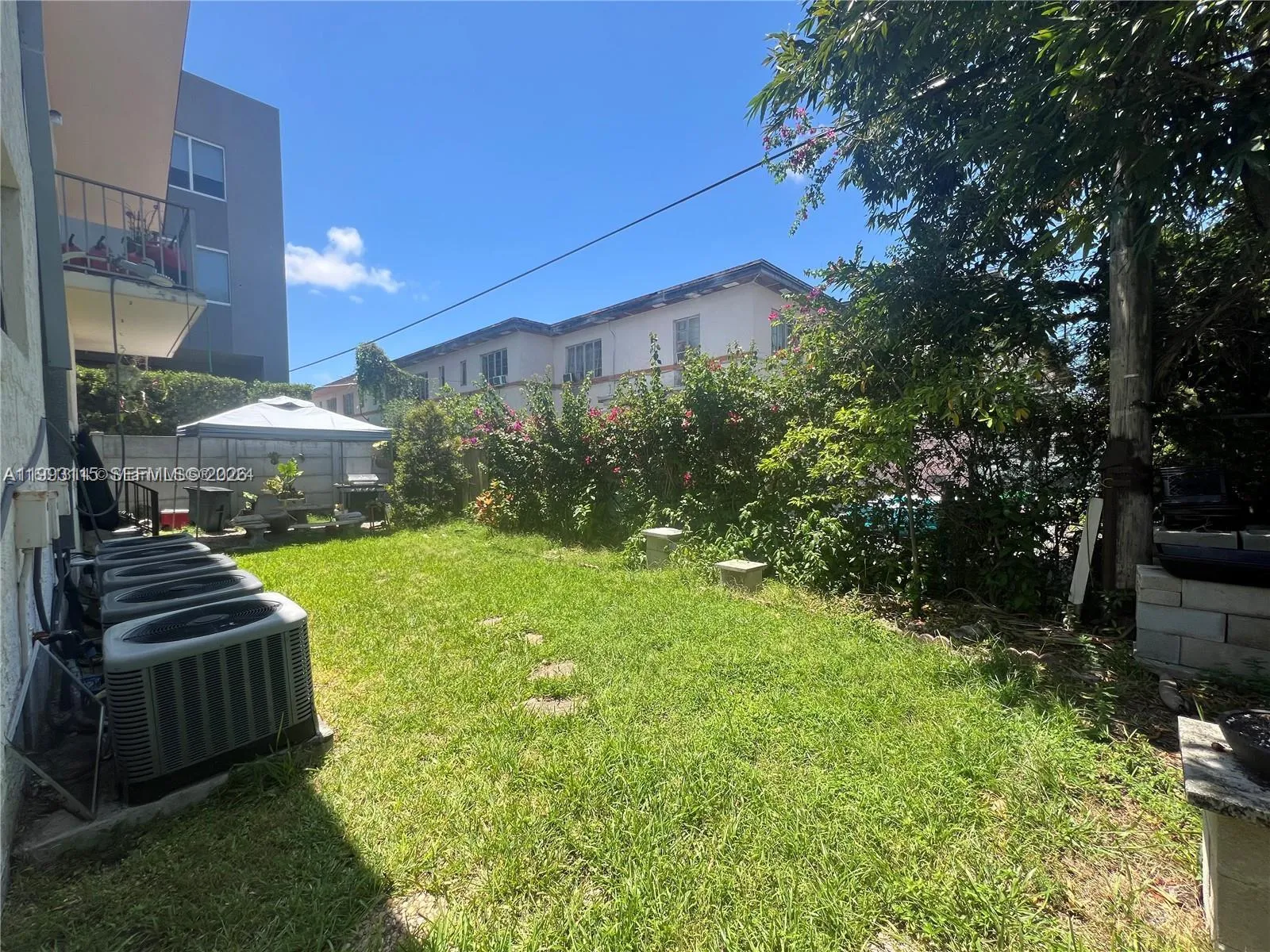 951 Sw 7th St 4, Miami, Florida 33130, Miami, Florida 33130, 3 Bedrooms Bedrooms, ,2 BathroomsBathrooms,Residential Lease,For Rent,951 Sw 7th St 4, Miami, Florida 33130,A11993115