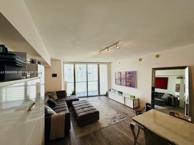 475 Brickell Ave 4910, Miami, Florida 33131, Miami, Florida 33131, ,1 BathroomBathrooms,Residential Lease,For Rent,475 Brickell Ave 4910, Miami, Florida 33131,A11993458