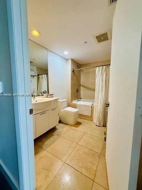 475 Brickell Ave 4910, Miami, Florida 33131, Miami, Florida 33131, ,1 BathroomBathrooms,Residential Lease,For Rent,475 Brickell Ave 4910, Miami, Florida 33131,A11993458