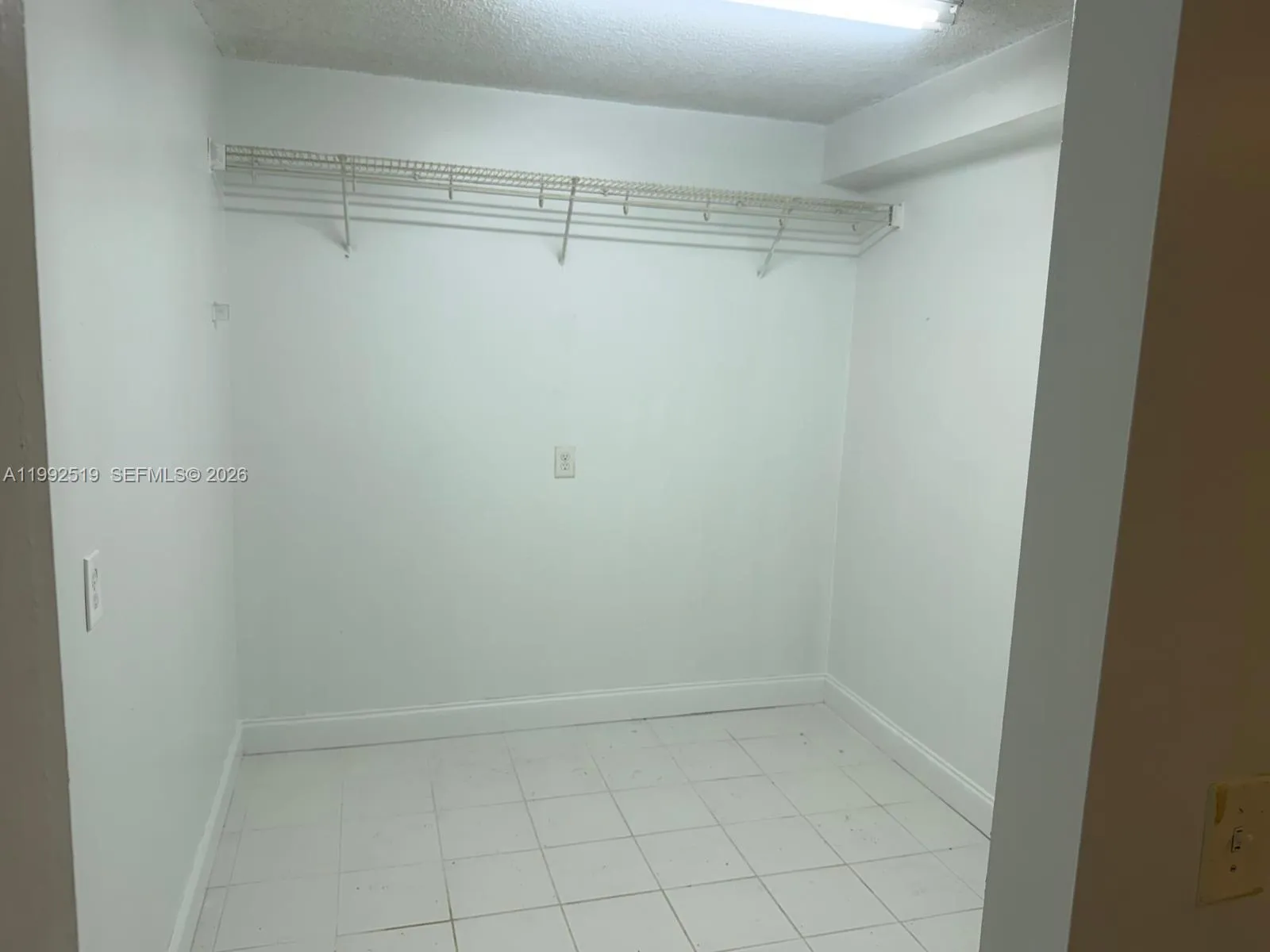 1709 Whitehall Dr 103, Davie, Florida 33324, Davie, Florida 33324, 2 Bedrooms Bedrooms, ,2 BathroomsBathrooms,Residential,For Sale,1709 Whitehall Dr 103, Davie, Florida 33324,A11992519