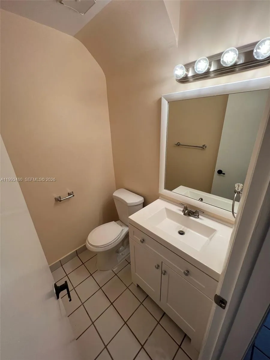 2605 Nw 47th Ter 103, Lauderdale Lakes, Florida 33, Lauderdale Lakes, Florida 33313, 3 Bedrooms Bedrooms, ,1 BathroomBathrooms,Residential Lease,For Rent,2605 Nw 47th Ter 103, Lauderdale Lakes, Florida 33,A11993480