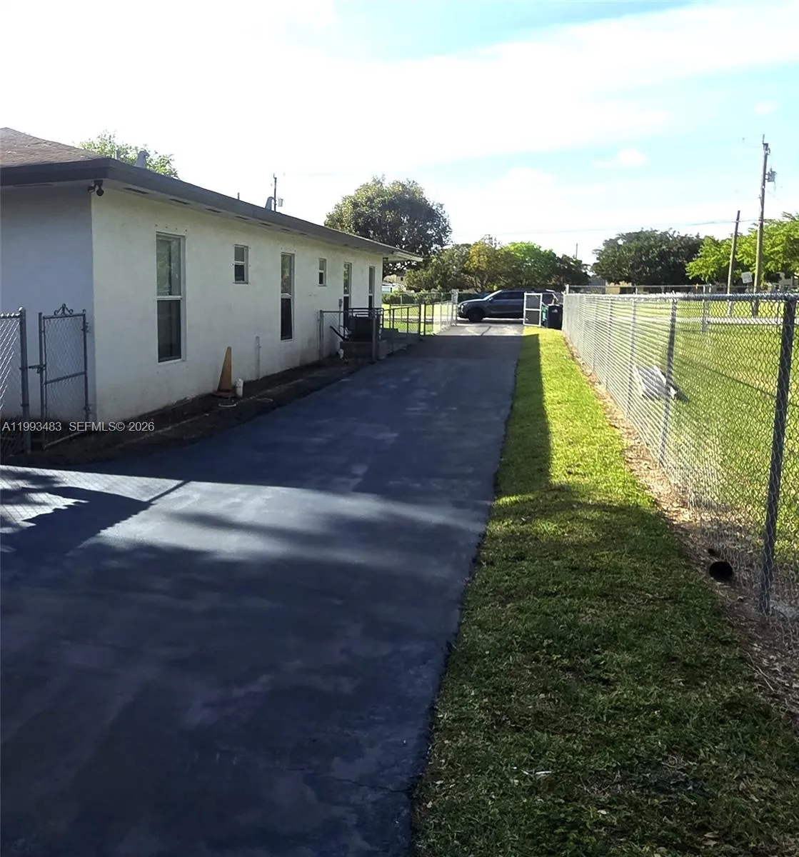 10357 Sw 178th St 10357, Miami, Florida 33157, Miami, Florida 33157, 3 Bedrooms Bedrooms, ,2 BathroomsBathrooms,Residential Lease,For Rent,10357 Sw 178th St 10357, Miami, Florida 33157,A11993483